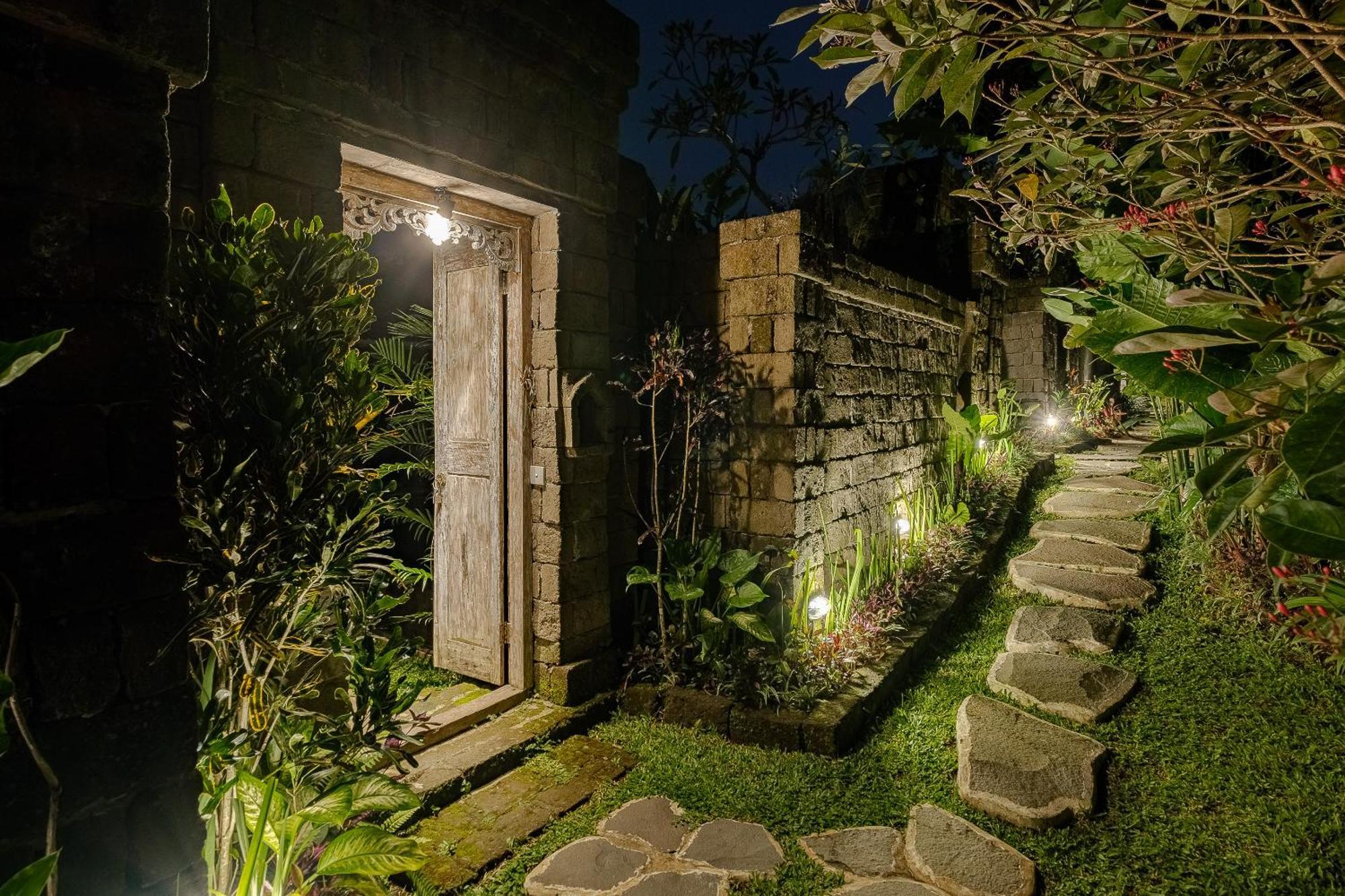 Pratiwi Ubud Villa Esterno foto